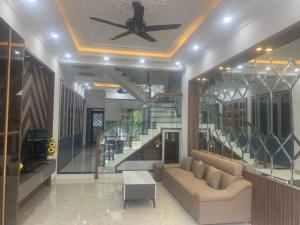 Nhà 4 tầng, 72 m2, ngay trung tâm Dĩ an giá chỉ 7,2 tỷ